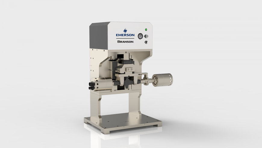 A Emerson apresenta nova máquina de soldadura de metais por ultrassons para unir baterias maiores, condutores e terminações de fios